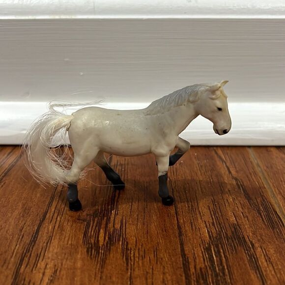 Vintage 1998 Lipizzaner Mini Model Toy Stallion Horse 2.5” Figure - Picture 1 of 10